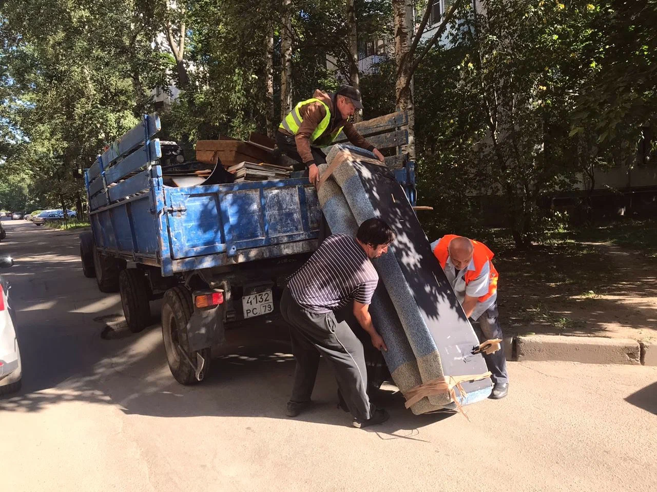 Профессиональный вывоз крупногабаритного мусора в Новокузнецке в октябре