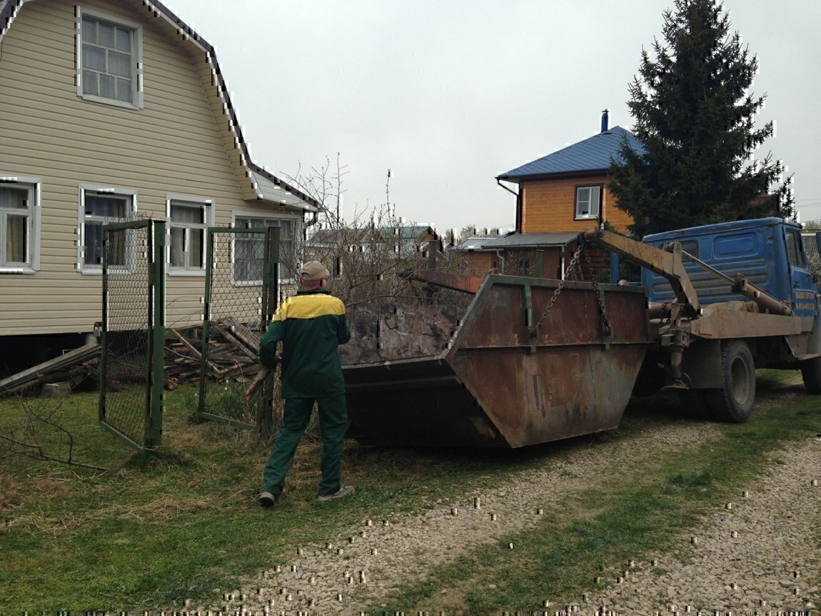 Вывоз мусора и отходов с дачи и участка СНТ в Новокузнецке в октябре