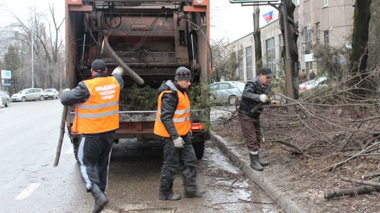 Уборка после стихийного бедствия в Новокузнецке от 2928 руб