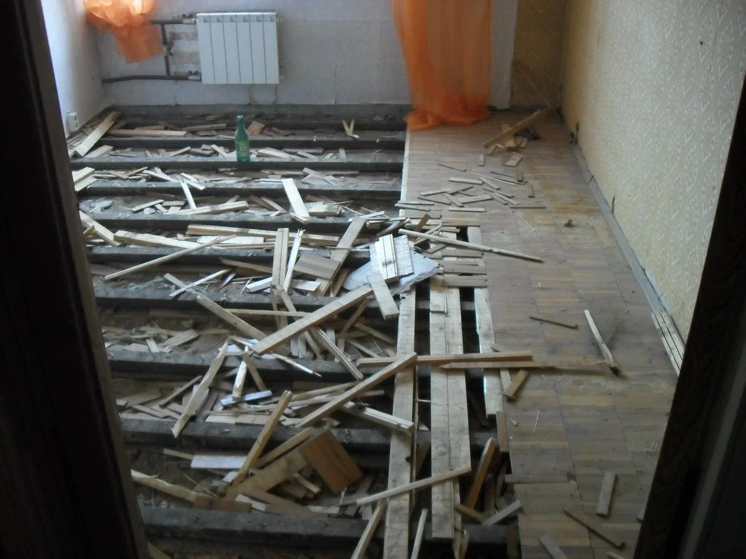 Демонтаж пола с вывозом строительного мусора в Новокузнецке в октябре